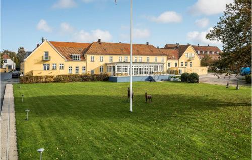  Beautiful Apartment In Stege With Wifi And 3 Bedrooms in Stege