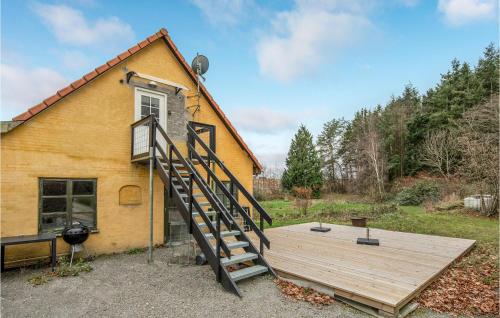  Cozy Apartment In Klemensker With House A Panoramic View in Klemensker