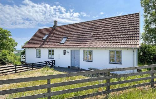  Nice Home In Gudhjem With Wifi in Gudhjem