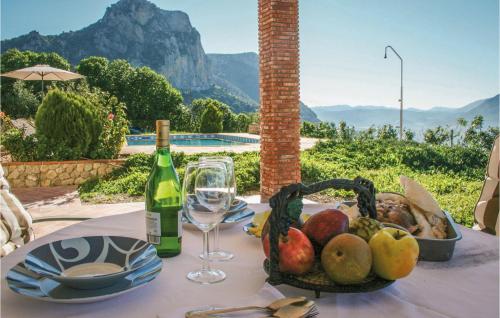 Three-Bedroom Holiday home El Gastor with Mountain View 07 - image 3