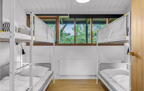 5 Bedroom Stunning Home In Gilleleje
