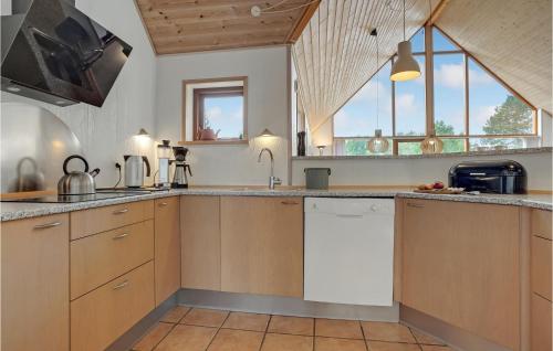 Kitchen, Awesome Home In Rm With 5 Bedrooms, Sauna And Wifi in Romo Kirkeby