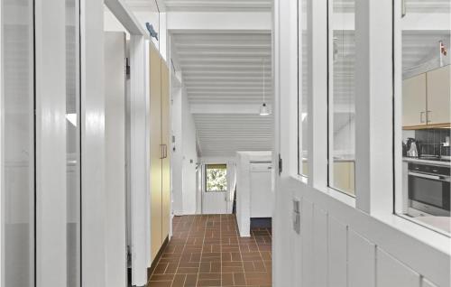 Kitchen, Lovely Apartment In Allinge With Wifi in Slotslyngvej