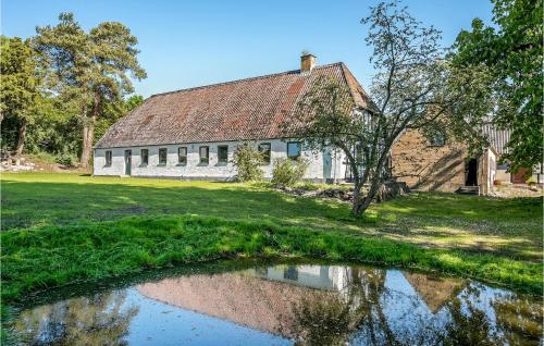  Amazing Home In Haarby With 3 Bedrooms, Pension in Brunshuse bei Brobyværk