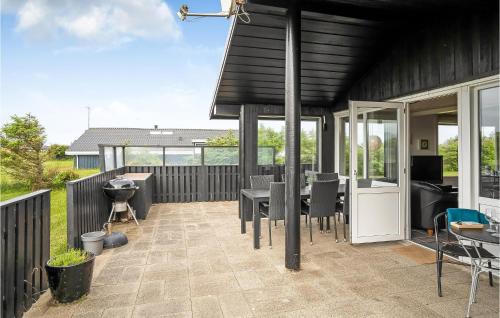  Nice Home In Hjørring With Kitchen in Lønstrup