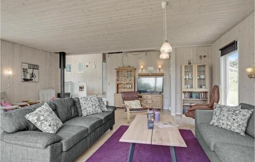 Nice Home In Lkken With 3 Bedrooms, Sauna And Wifi in Nr. Lyngby