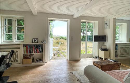 Gorgeous Home In Aakirkeby With Wifi