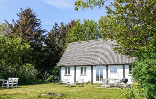 Gorgeous Home In Aakirkeby With Wifi