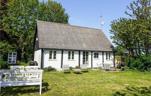 Gorgeous Home In Aakirkeby With Wifi