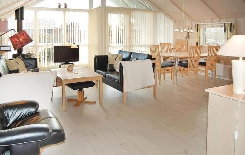 Awesome Home In Haderslev With 3 Bedrooms, Sauna And Wifi in Haderslev