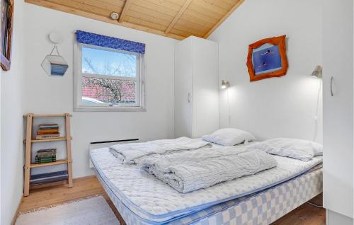 3 Bedroom Lovely Home In Knebel