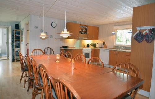 Cuina, Holiday Home Dadyrstien Væggerløse Xii in Idestrup
