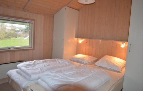  Beautiful Home In Idestrup With 4 Bedrooms, Sauna And Wifi in Bøtø By