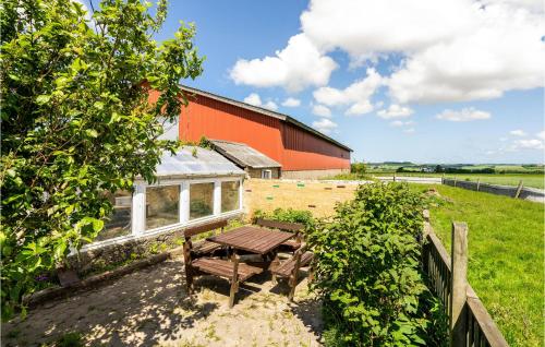 Gorgeous Apartment In Snedsted With Sauna