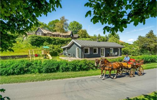 Lovely Home In Fars With House A Panoramic View