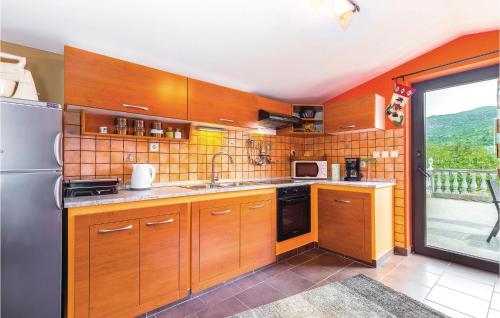 Lovely Apartment In Hreljin With Kitchen