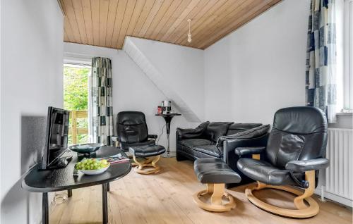  Stunning Apartment In Henne With 2 Bedrooms And Wifi in Henne