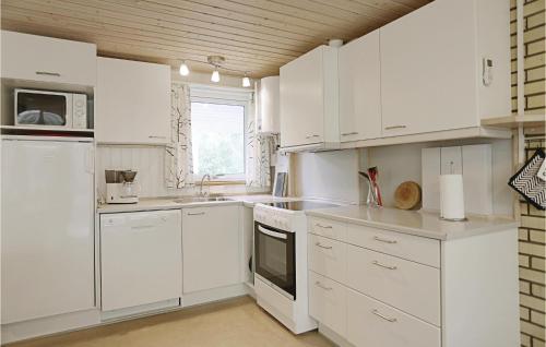 Kitchen, Holiday Home Østre Fort Alle I in Snogebaek