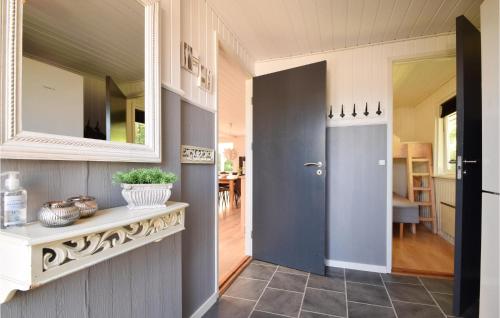 廚房, Holiday Home Juelsminde With Fireplace 1 in 尤爾斯明納鎮中心