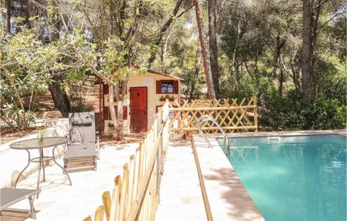  Nice home in Turis with 3 Bedrooms, WiFi and Outdoor swimming pool in Turís
