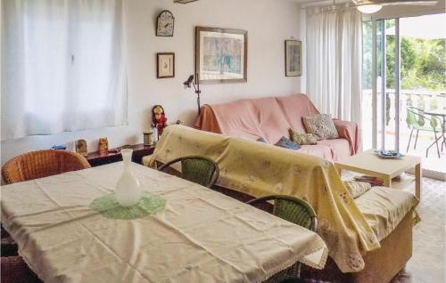 Three-Bedroom Holiday Home in Turis - image 10