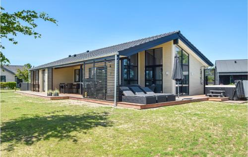  Gorgeous Home In Juelsminde With Wifi in Sønderby