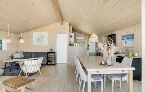 Cozy Home In Knebel With House Sea View