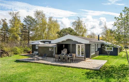  Stunning Home In Kalundborg With 4 Bedrooms And Wifi, Pension in Kalundborg bei Ulstrup