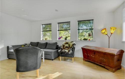  2 Bedroom Pet Friendly Home In Stenlille in Ruds-Vedby
