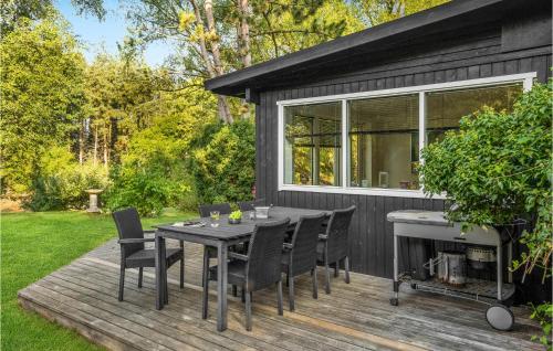  2 Bedroom Pet Friendly Home In Stenlille in Ruds-Vedby