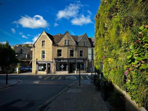 Period apartment, great views, in heart of town. - Apartment - Bradford on Avon