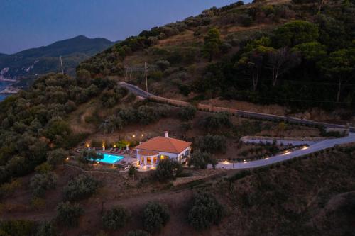 Avgi Villa 4