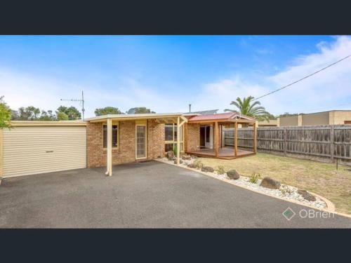 Entire residential home Close to beach