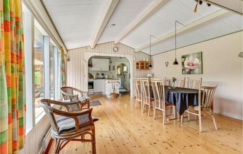 Cozy Home In Slagelse With Kitchen