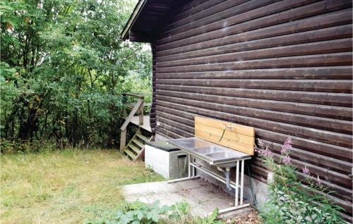 Cozy Home In Ejstrupholm With Kitchen