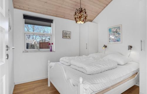 Beautiful Home In Storvorde With Sauna in Egense