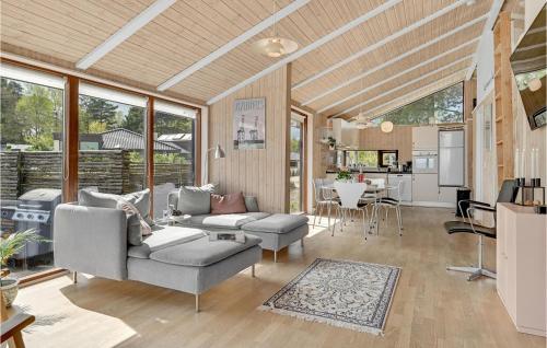  Gorgeous Home In Egå With Wifi in Åstrup