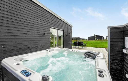 Garden, Three-Bedroom Holiday Home In Haderslev in Kelstrup