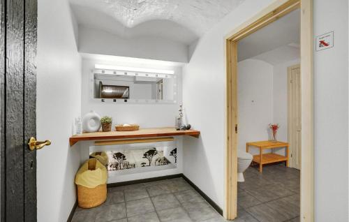 Bathroom, Amazing apartment in Esbjerg V with Sauna, WiFi and 1 Bedrooms in Guldager
