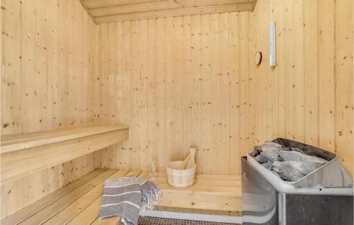 Bathroom, Holiday Home Flyndervej Tarm I in Skaven