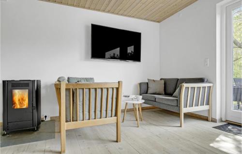  2 Bedroom Gorgeous Home In Græsted in Græsted