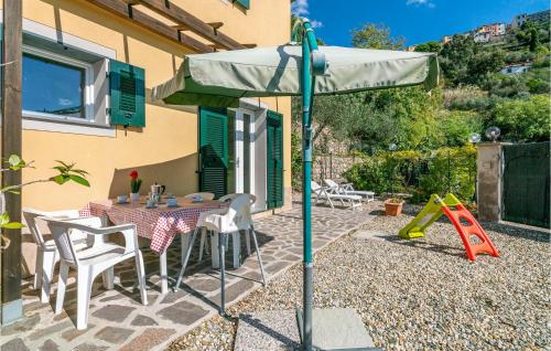  Two-Bedroom Holiday Home in Framura in Framura