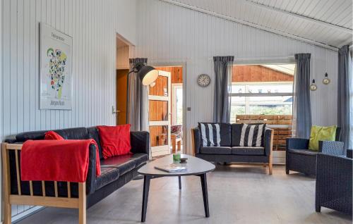 Nice Home In Hvide Sande With Sauna