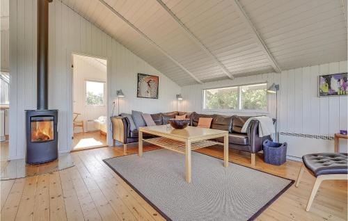 Three-Bedroom Holiday Home In Vejers Strand in Vejers Strand