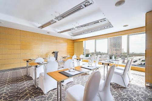 Mövenpick Hotel West Bay Doha