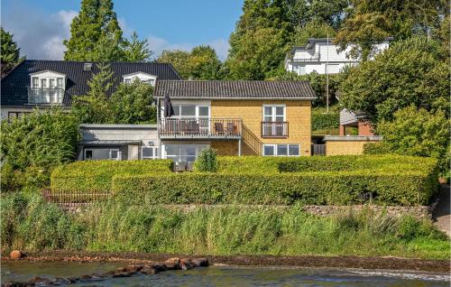 B&B Rønshoved - Beautiful Home In Krus With 4 Bedrooms, Sauna And Wifi - Bed and Breakfast Rønshoved