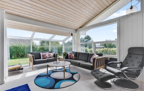 Nice Home In Juelsminde With Sauna in Sønderby
