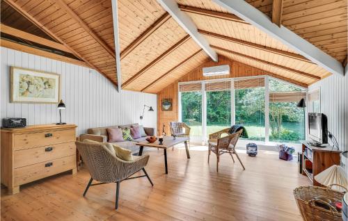  2 Bedroom Pet Friendly Home In Græsted in Græsted