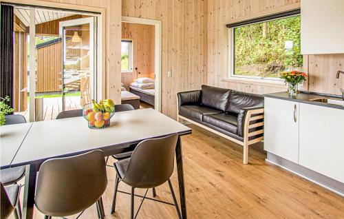  Beautiful Home In Børkop With Wifi in Børkop