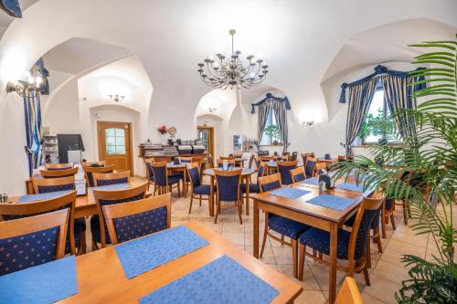 อาหารและเครื่องดื่ม, Hotel Belcredi in ลิเซน